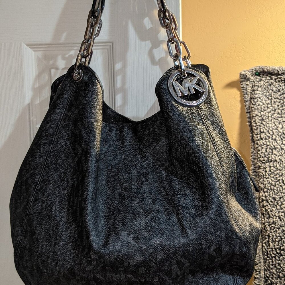 MICHAEL KORS FULTON SHOULDER HANDBAG BLACK LOGO SIGNATURE SILVER HARDWARE